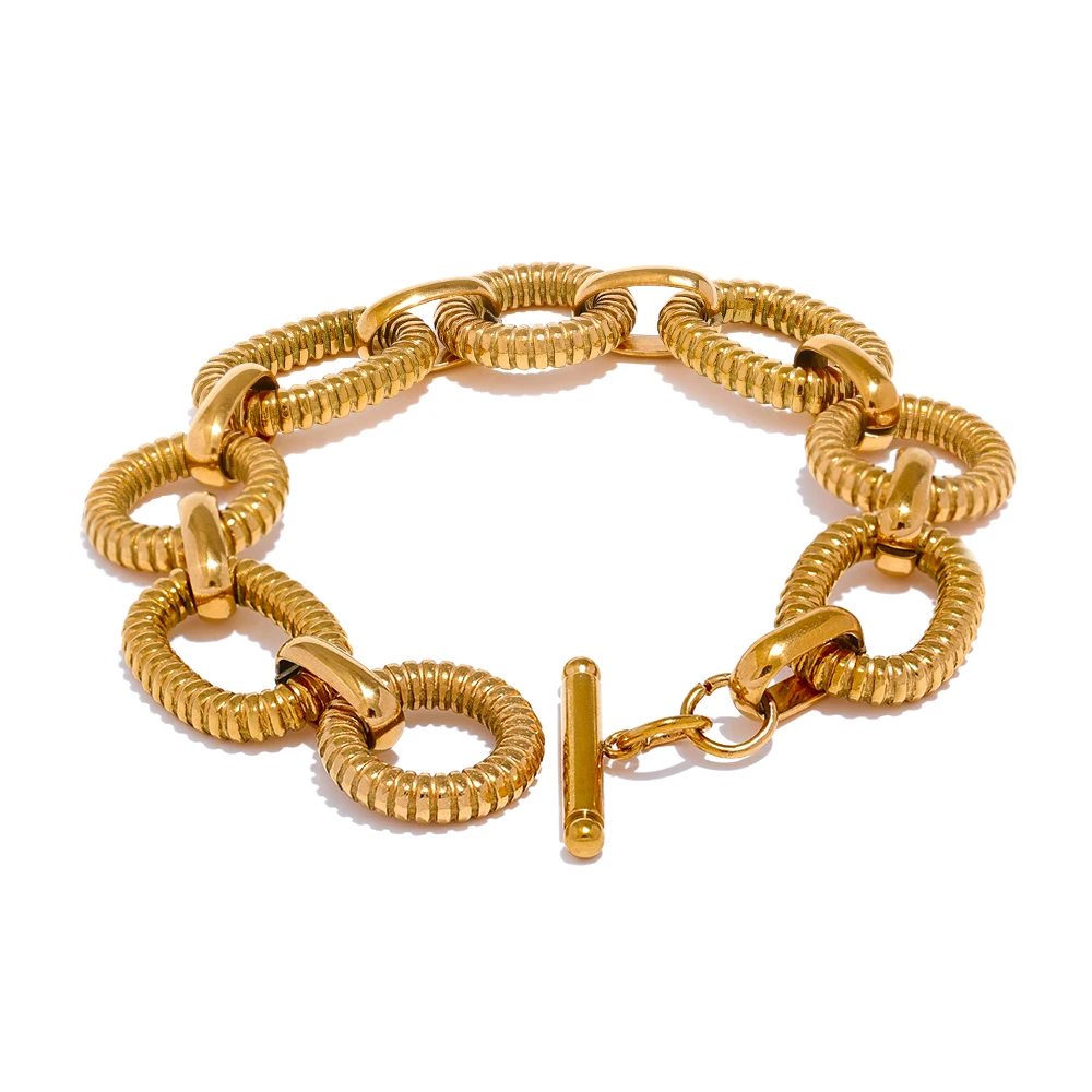 Pulseira Elos Dourados – Impacto e Sofisticação