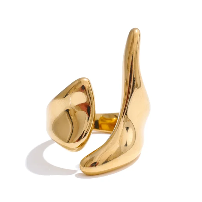 Anel Prisma Luxe – Geometria com Atitude