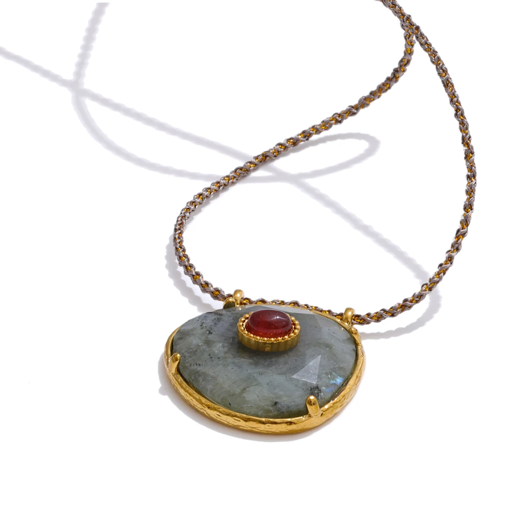 Colar Oval com Pedra Natural de Espectrolite